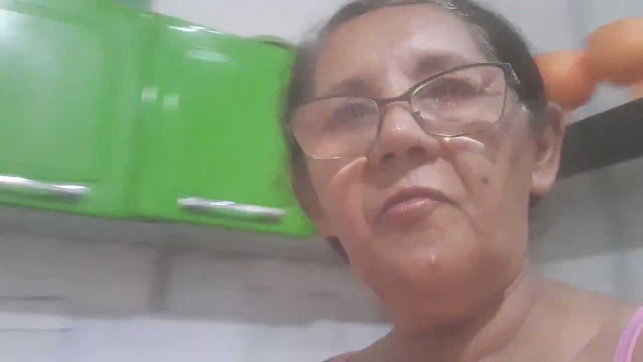 Pintor á  🏠   chegando  o  Natal. 