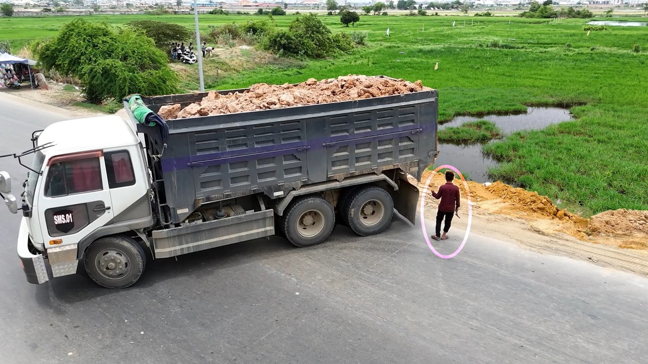 SO Nice JOB!! 10-Wheel & NISSAN Trucks Dumping soil and Push Filling Huge Region by Bulldozer
