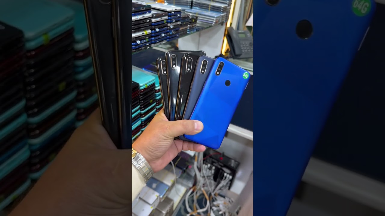Realme 3. 4 ram and 64Gb used phone and like new all oman deliveryavailable Neat and clean condition