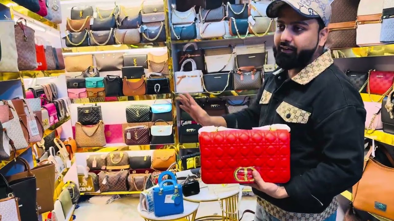 Delhi me sab se saste or premium high quality purses slings, tote, handbags Nabi Kareem Paharganj 