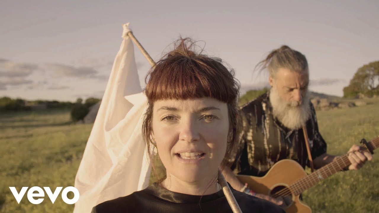 Mäbu - Guerra y Paz