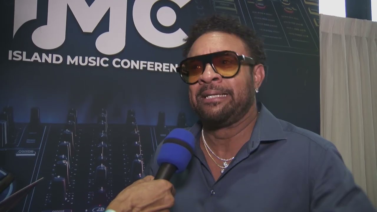 Shaggy on  WYFL and trying to get on to the Shake It To The Max riddim | Entertainment Report