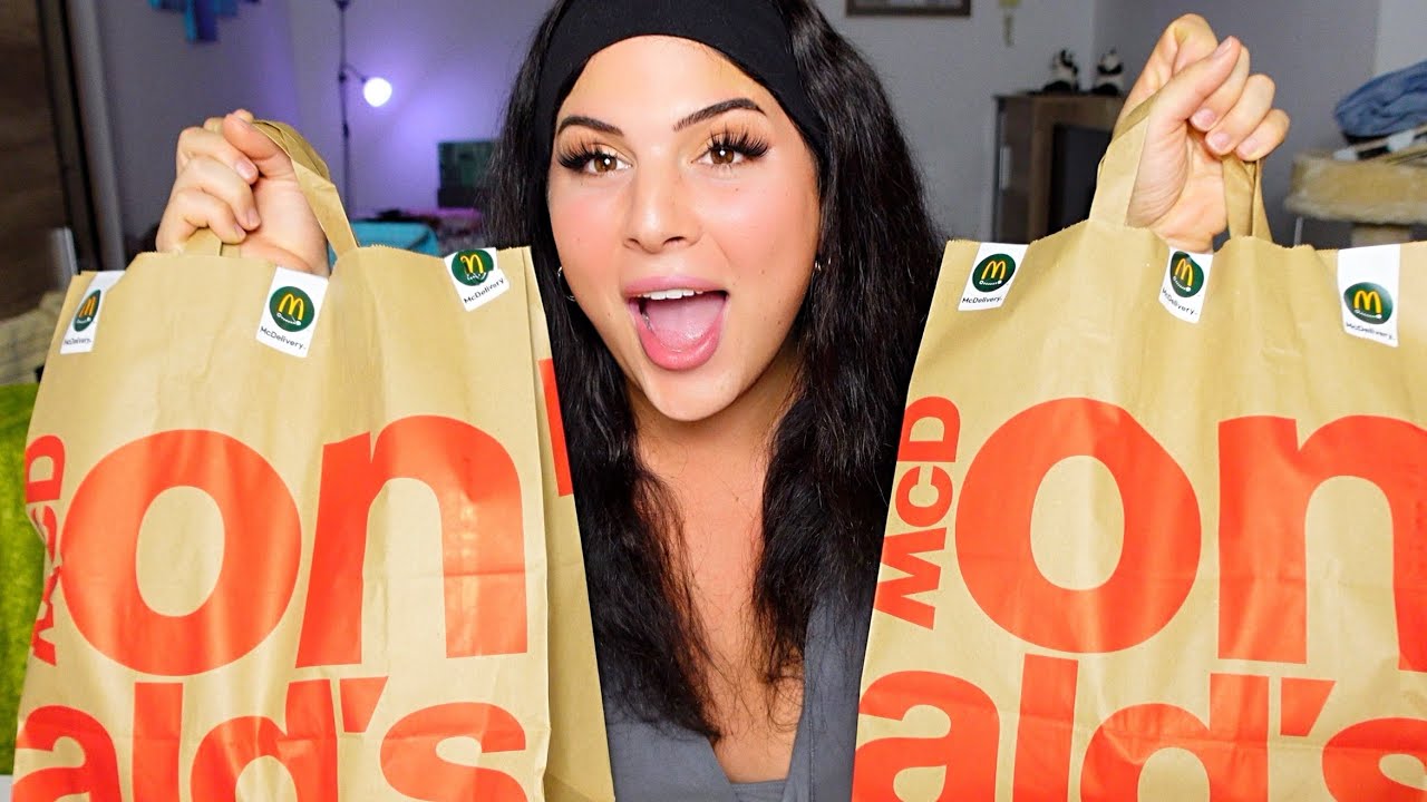 Mukbang de Mcdonald’s! 😍 Signature Collection Bearnesa & Gouda Cheese Bites 🍔🍟 | Deenah Sánchez