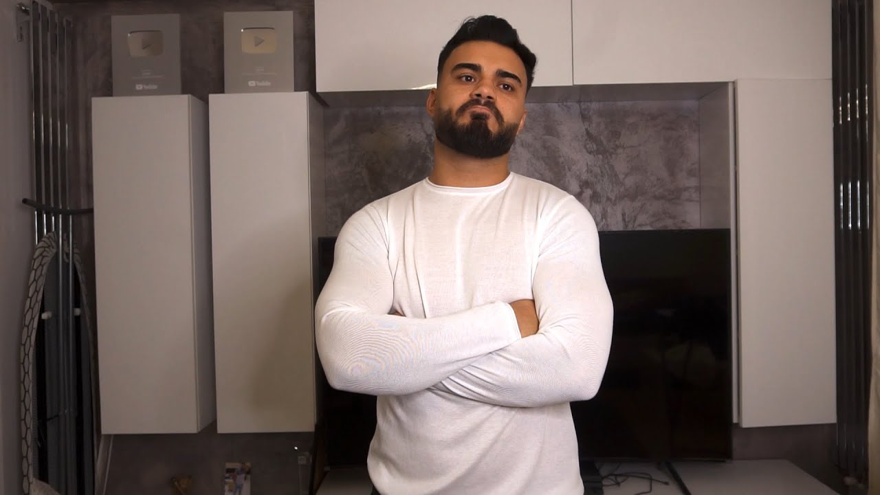 Jador - DE CE PLEC DIN TARA? 🤦&zwj;♂️