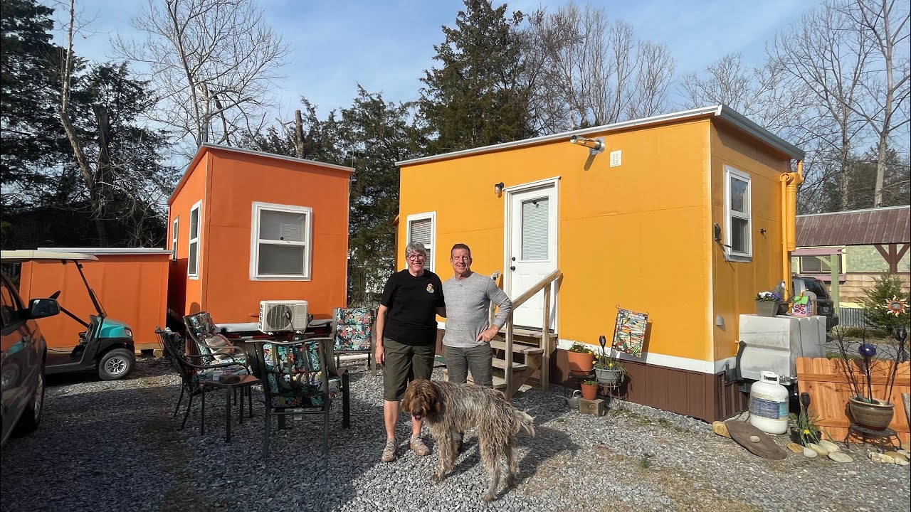Not a Minimalist, Living AFFORDABLY in a Tiny Home/Community with her Tiny Home Workshop 🏡