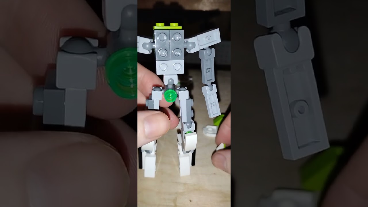 Vdra's builds Lego nucleus 