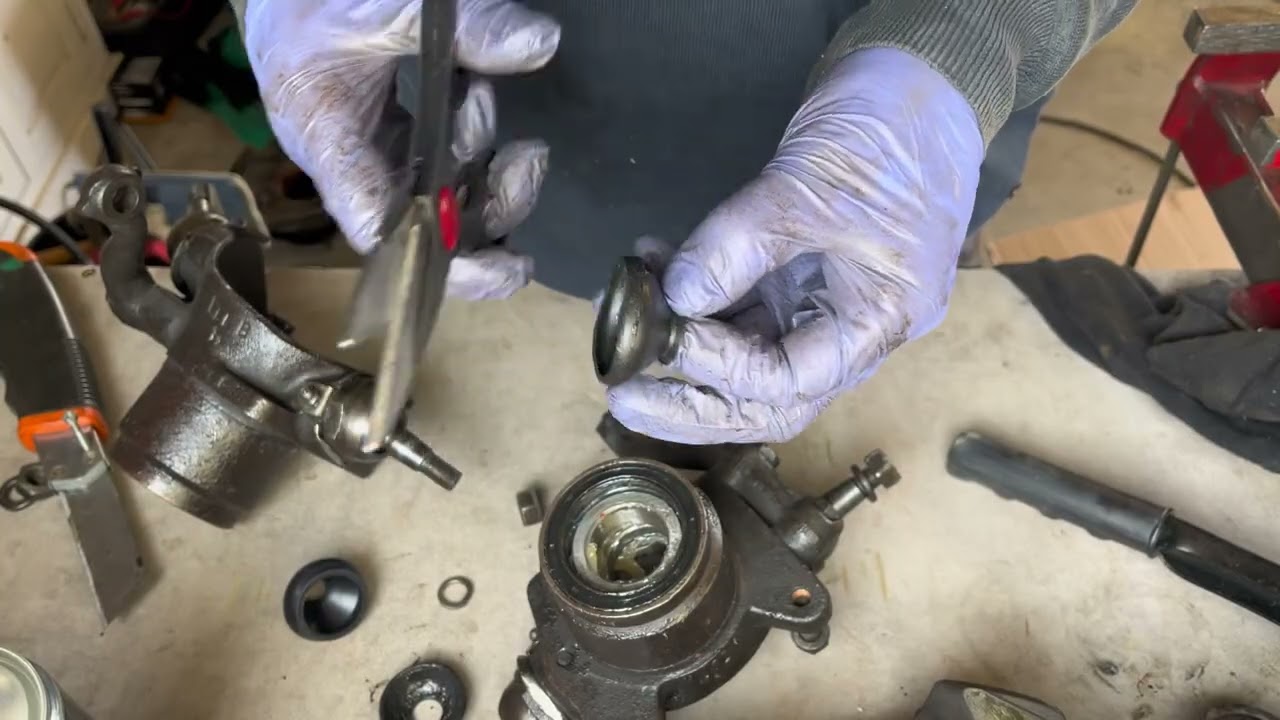 Remontage du train avant d’Austin Mini – Ingénierie anglaise surprenante !