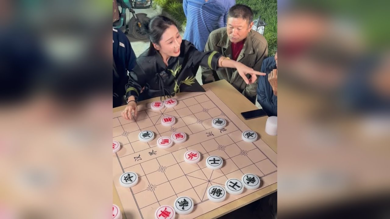 来看王铁锤下棋