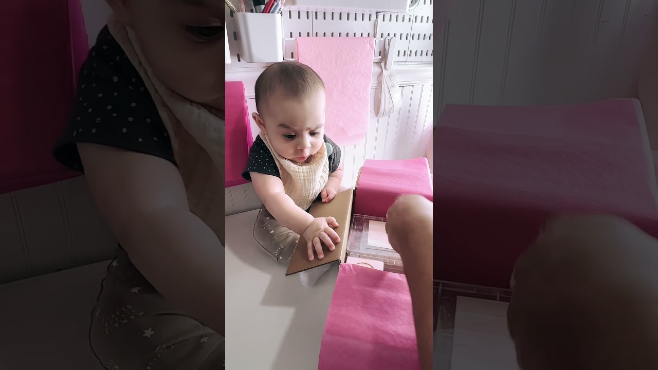 Let&rsquo;s pack an order with a 5 month old 🩵🫠