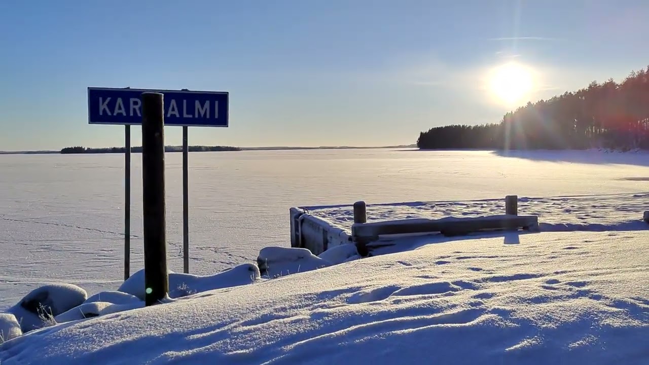 Päijänteen rannalla. #ice #päijänne #finland 