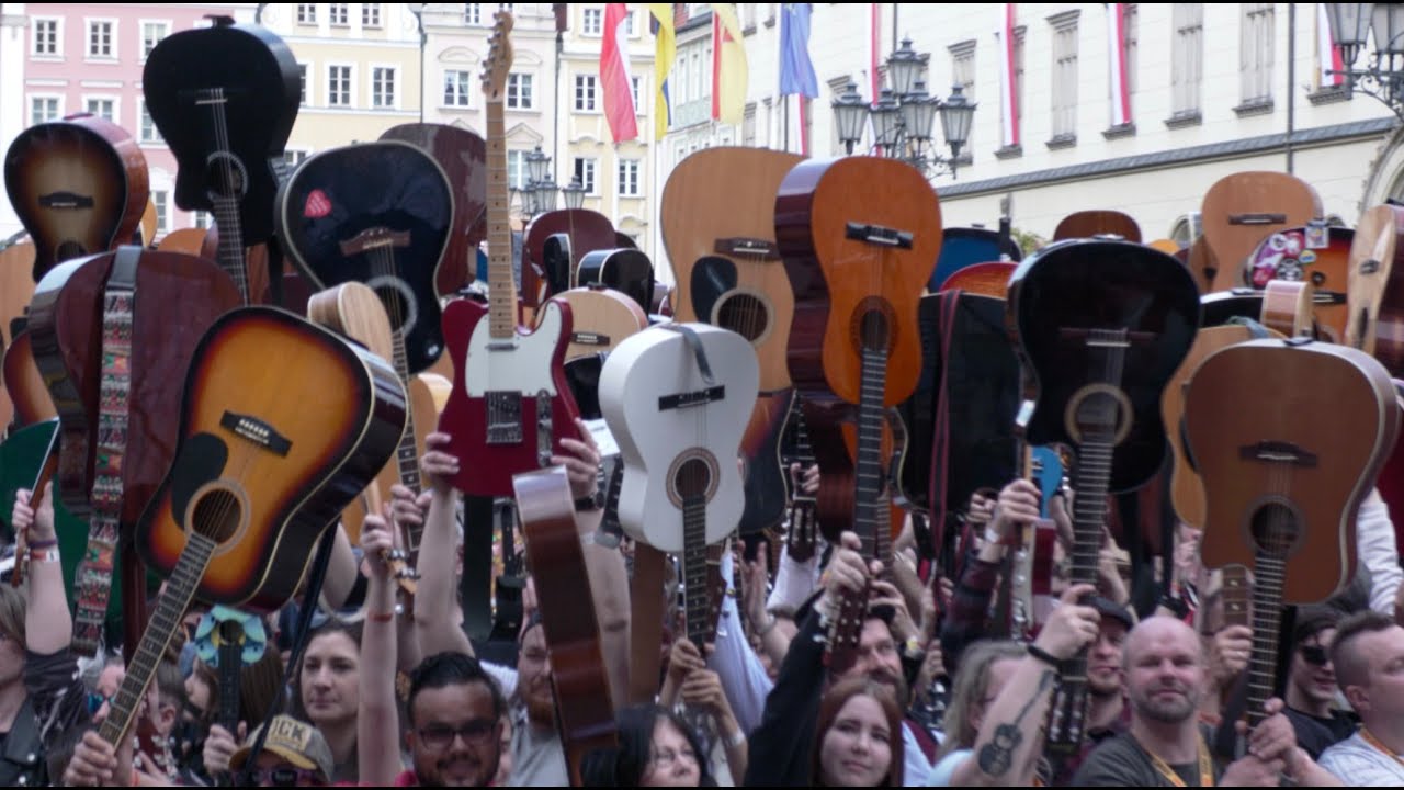Wrocław znów pobił rekord świata! 7676 gitar zagrało razem