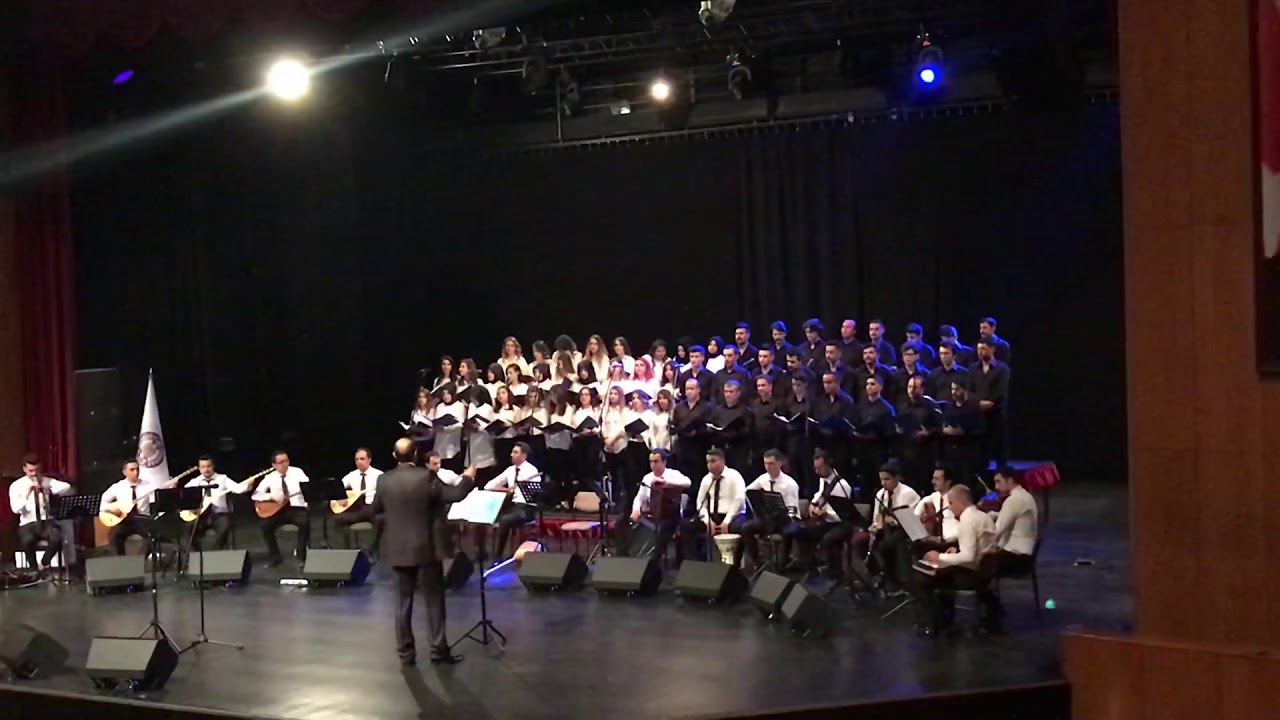 Türk Halk Müziği Konseri /Sivas Halayı (Çekin Halay Dizilsin)