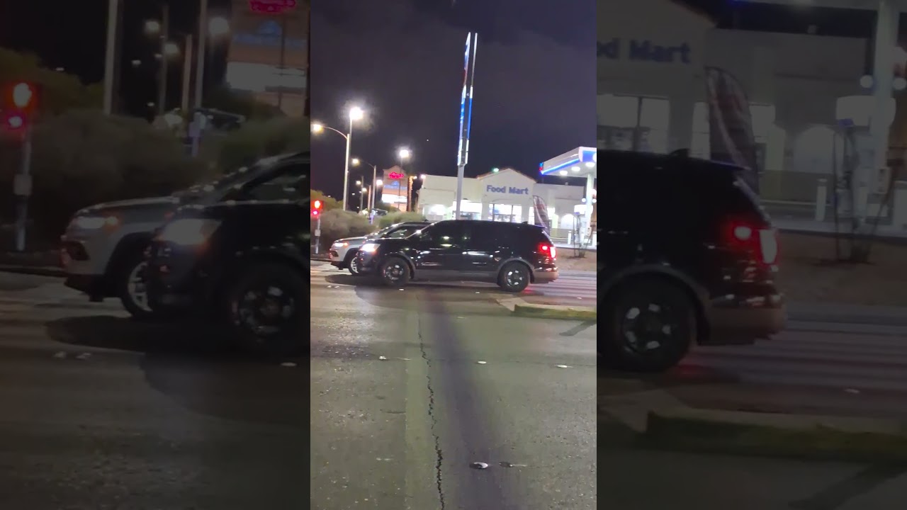 7+ Las vegas metro police responding code 3!!!