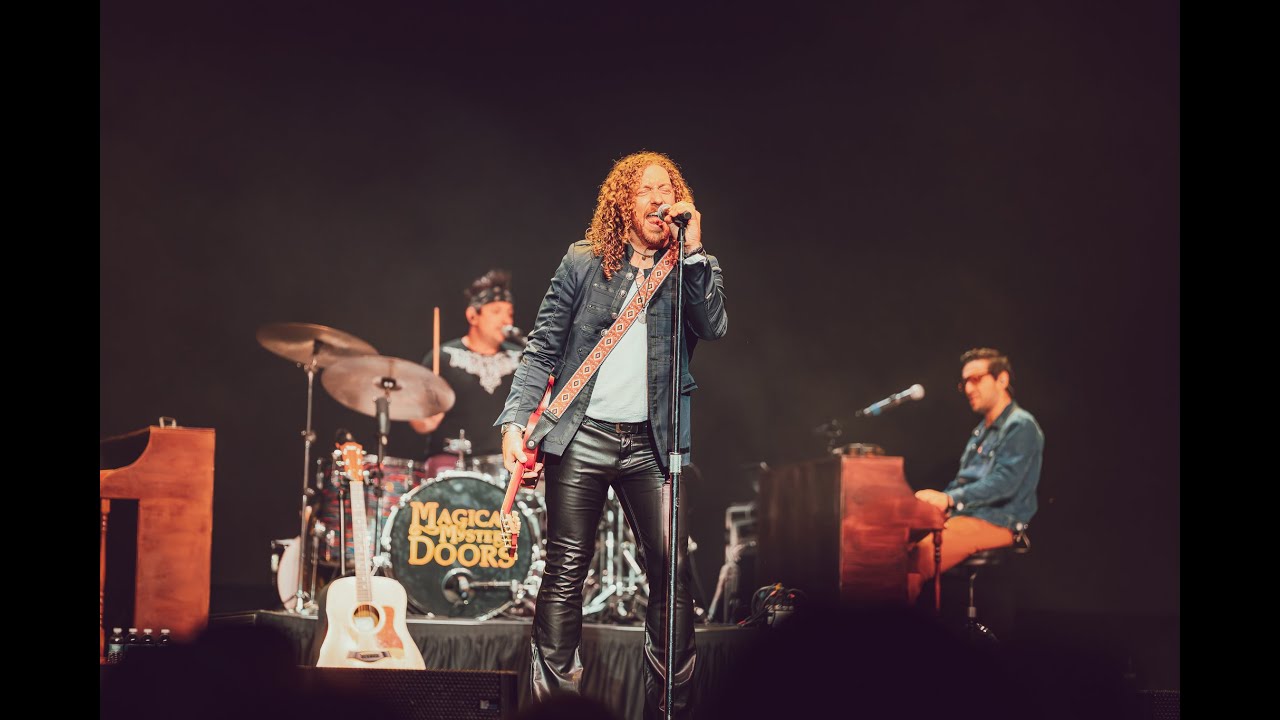 Rock and Roll / Break On Through / Come Together - Medley (Live) - Magical Mystery Doors