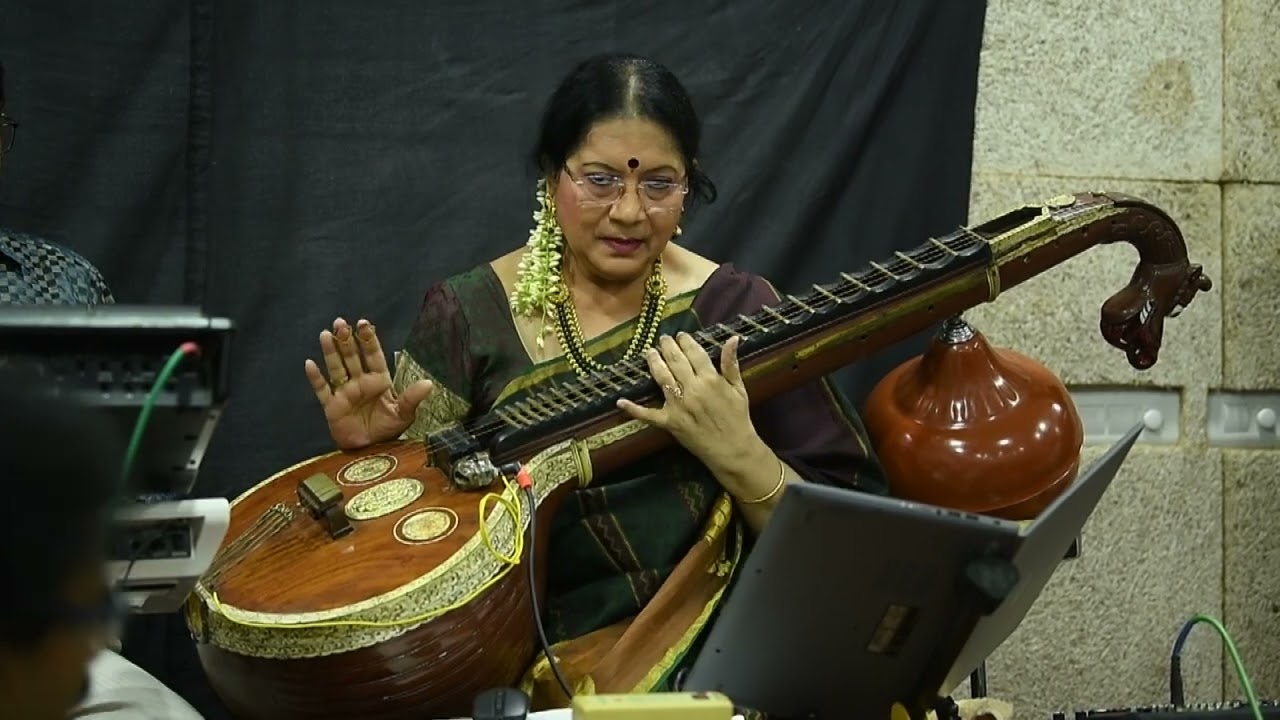 Antha Sivagami maganidam song on Veena by Kalaimamani Revathy Krishna 