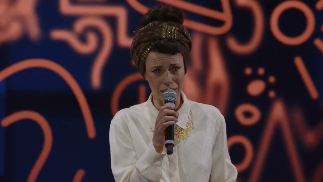 Amara canta 