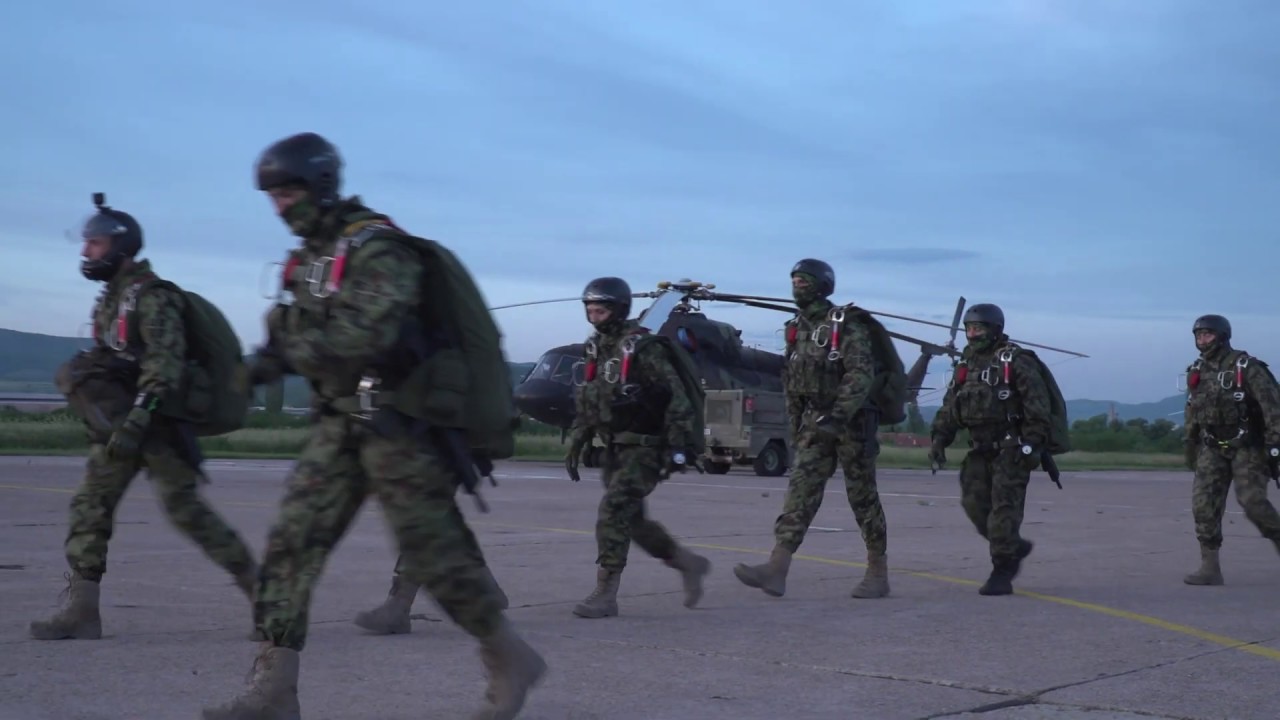 Noćni skok 63. padobranske brigade sa 4500 metara