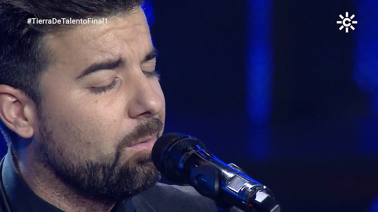 José Antonio Romero 'El Perrito' le canta a su abuelo en la primera final de 'Tierra de Talento'