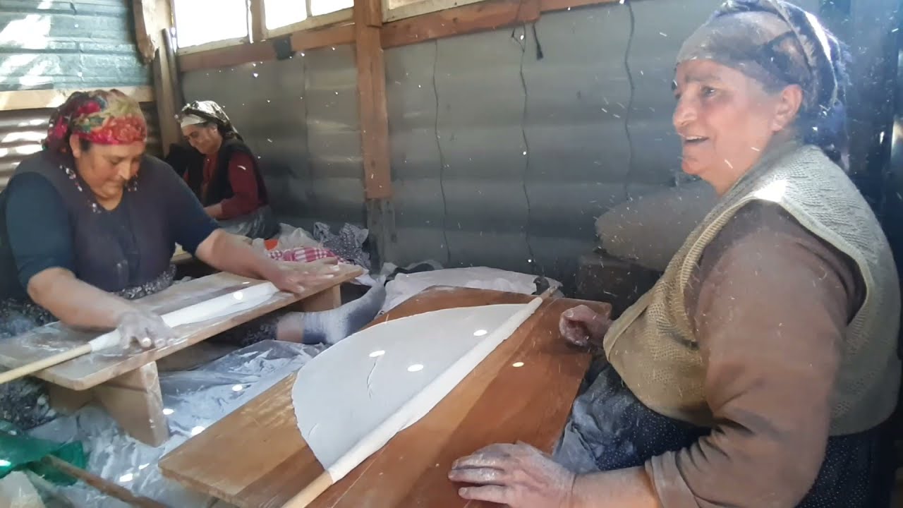 Tufanbeyli  Manilerle Yufka Ekmek Yapımı Döndü Sumar Mahalle Tandırı 2. Bölüm