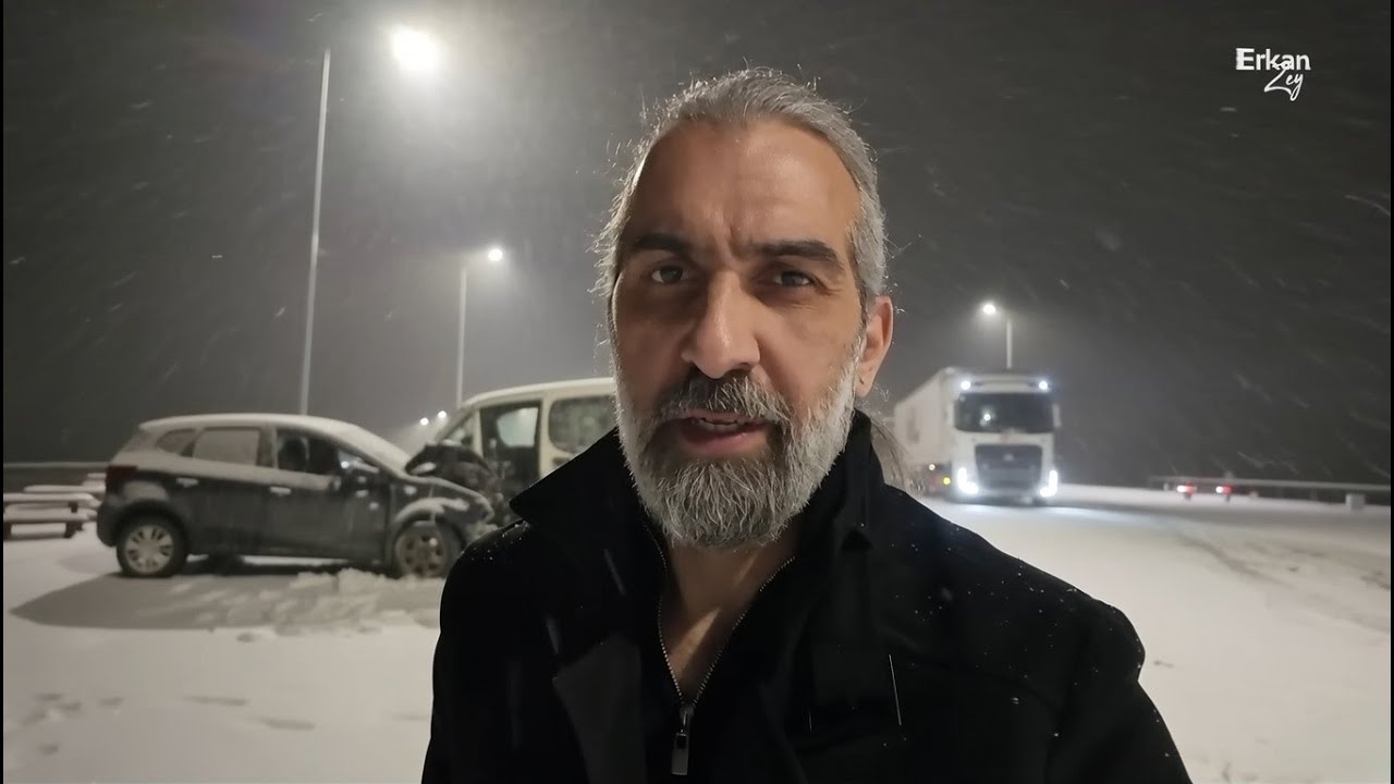 Gece Karda Araç Nasıl Sürülür? Tırlar Vs Arabalar. Önümde Kaza Oldu.