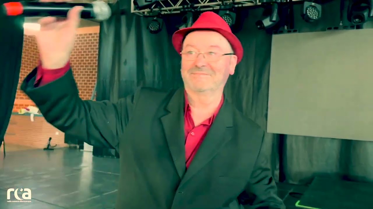 LEONARDO DANTÉS Y LA MORENA DE LA GORRA -  Agarradito