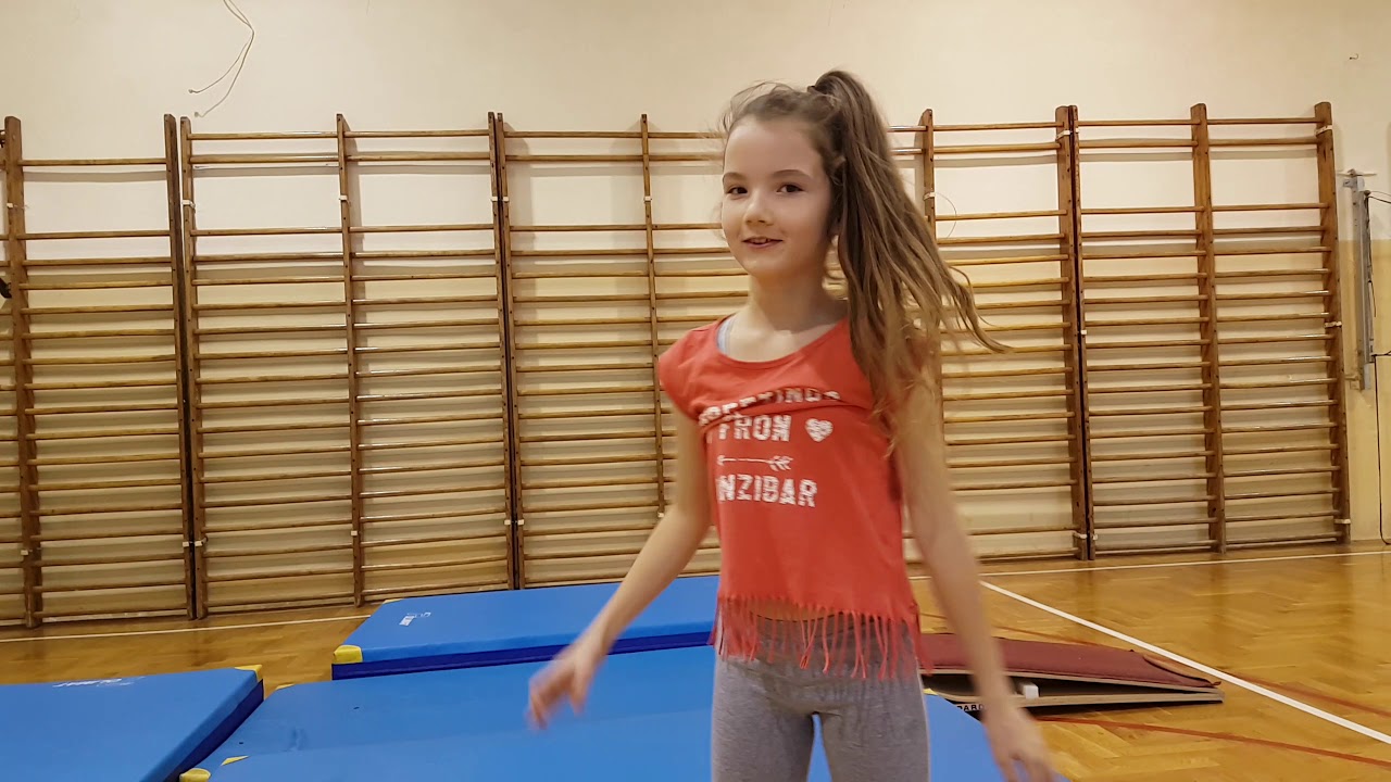 Czy umiem już salto machowe?