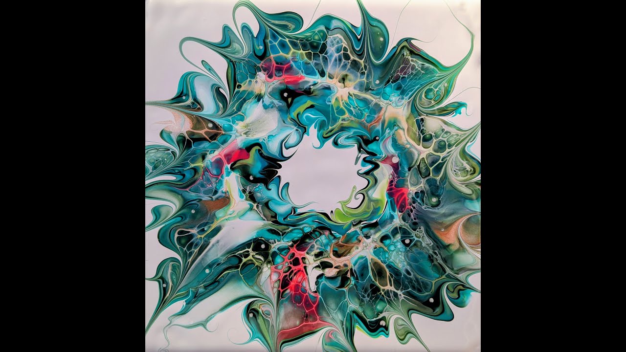 Fluid Art Christmas Wreath - watch how it's made!