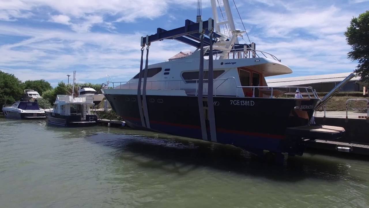 Alalunga 18 yacht, Spostamento e Varo/Shifting and Launch