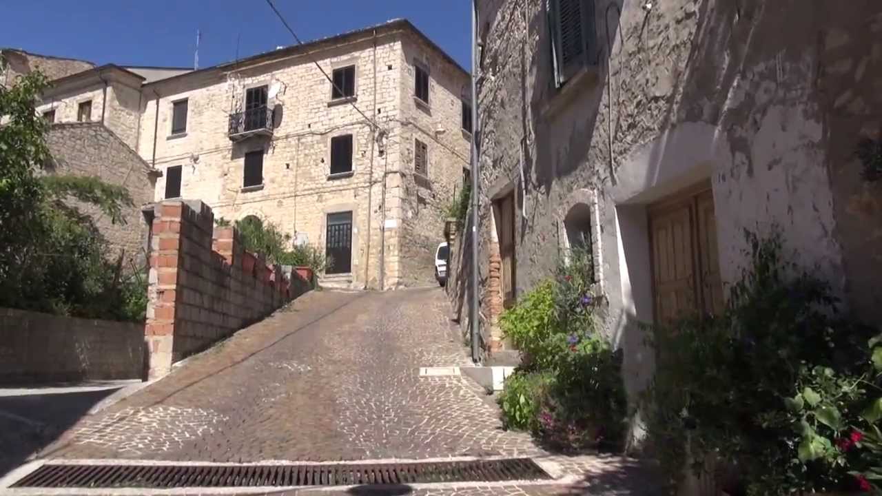 Town Tour Of Castropignano