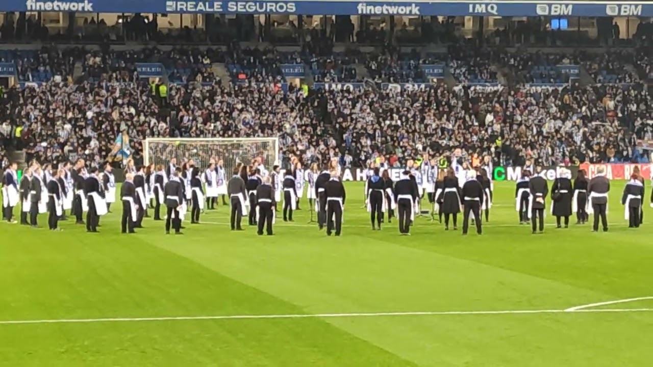 Marcha de San Sebastian en el Real Arena copa 2022 Orfeón Donostiarra