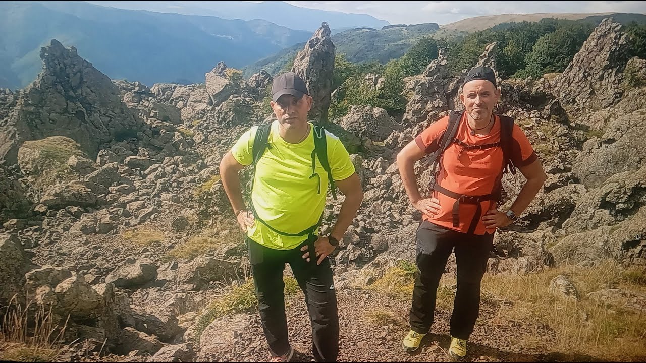 Video trekking da Rocca d'Aveto con la Valle Tribolata, il Monte Maggiorasca ed il Groppo Rosso.