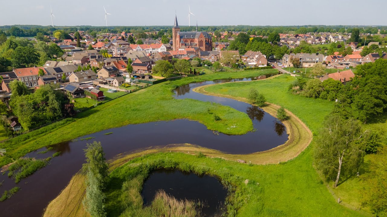 Neer (Limburg) - Gezien vanuit de lucht (4K)