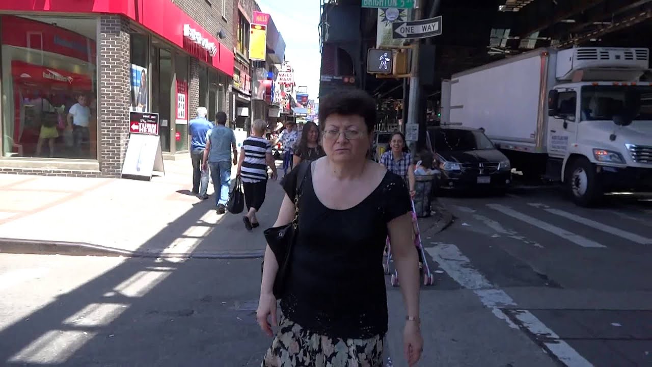 Walking in Brooklyn - Brighton Beach Avenue - part 2/2