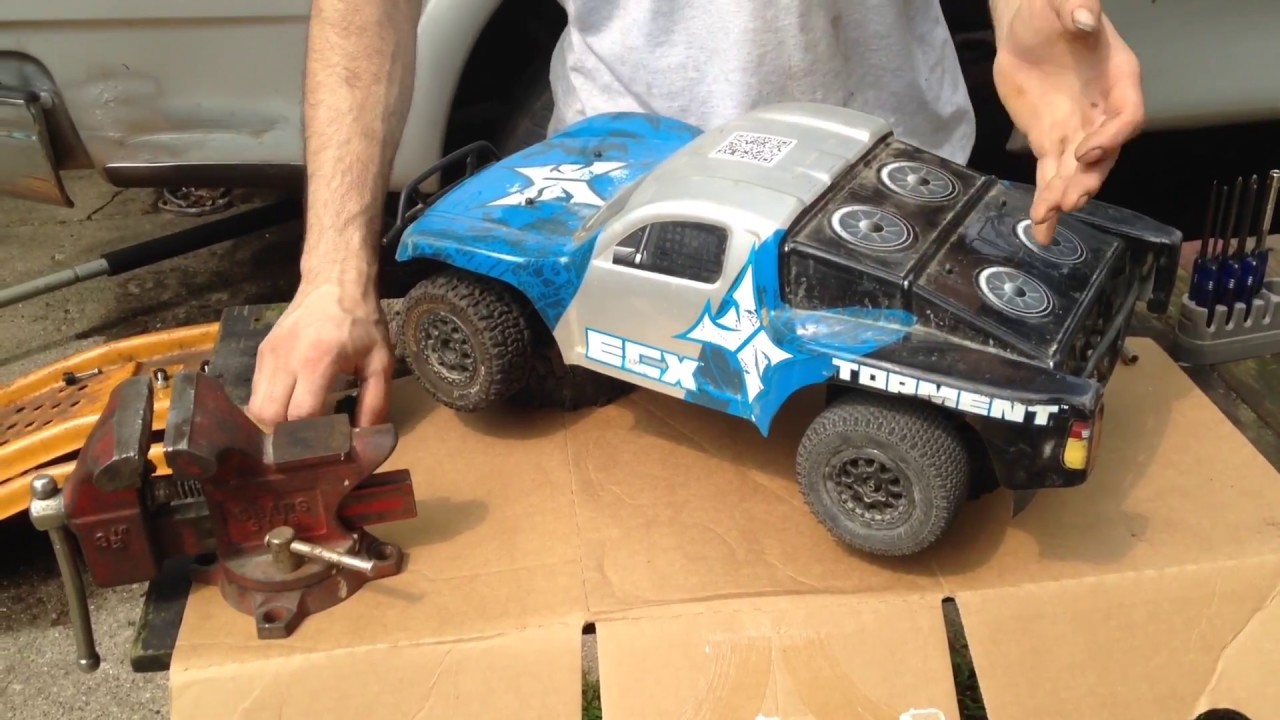 Installing Traxxas axles on ECX 2wd Torment.