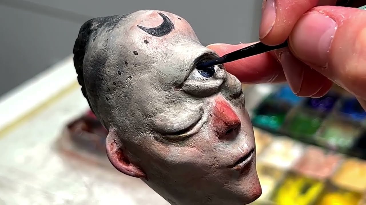 Oracle of Veils – A Quiet Sculpture Process in Paper Mache