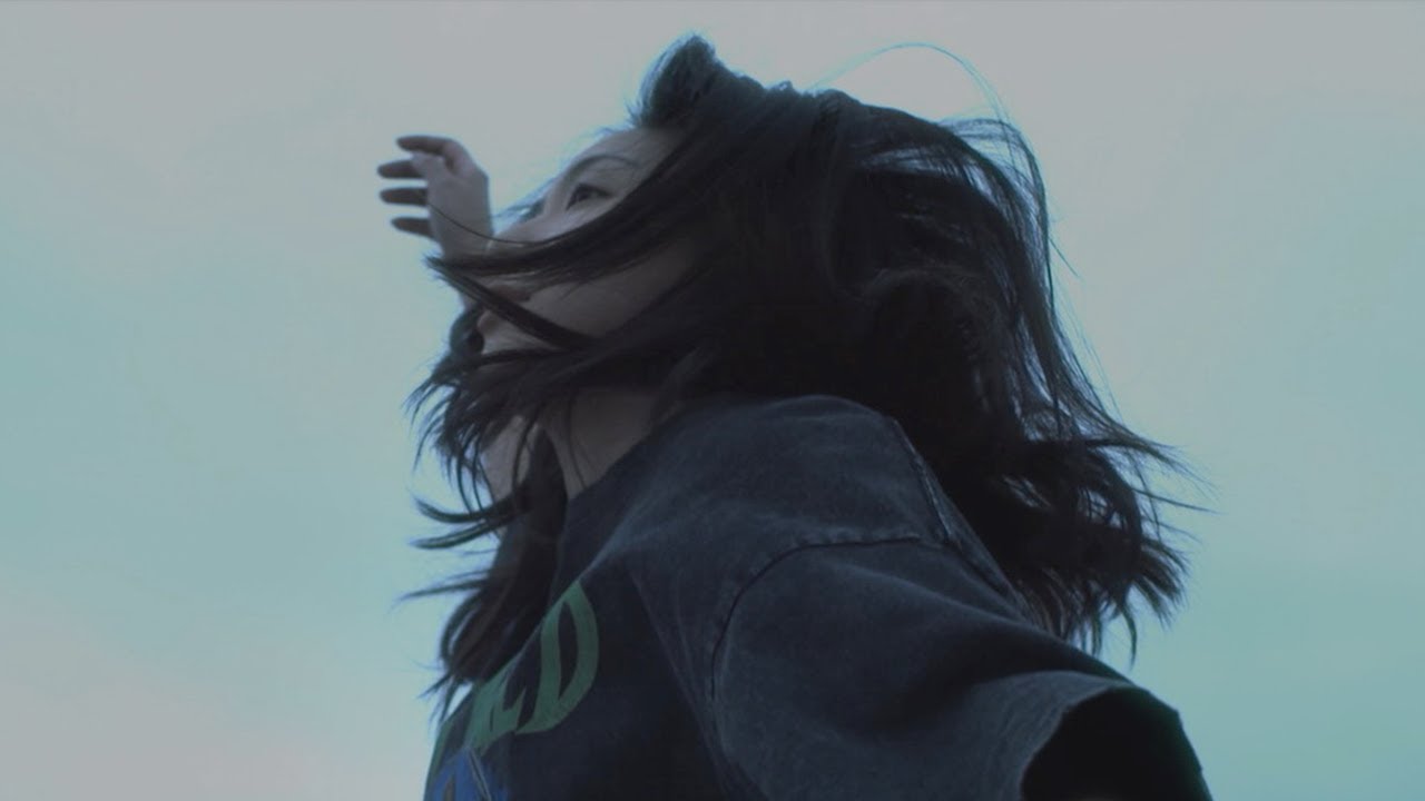 傷心欲絕 Wayne's So Sad - 月光灑落的地方 Illusion Of Love  (Official Video)