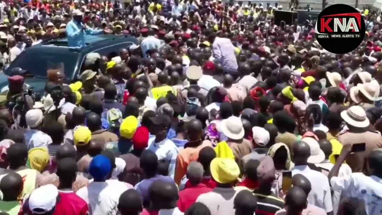 RUTO AND HIS TROOPS STORMING MAYBE MARKET MUMIAS EAST.