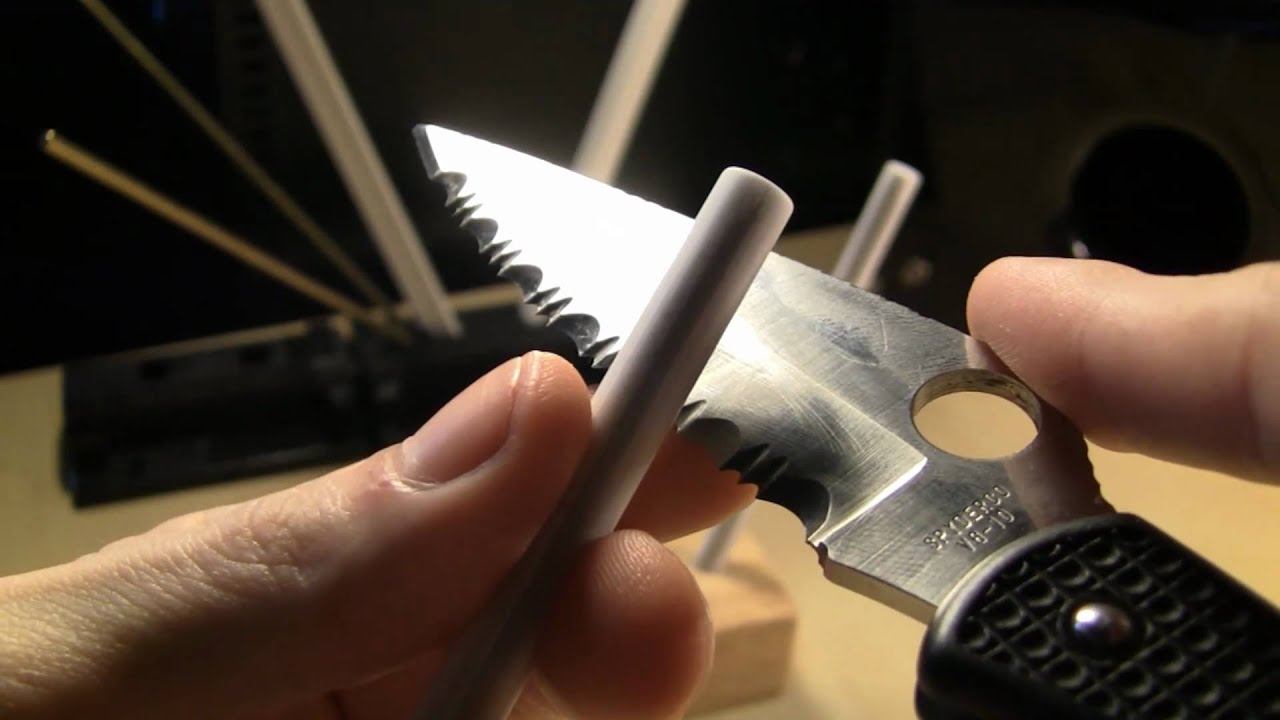 How to sharpen a serrated edge