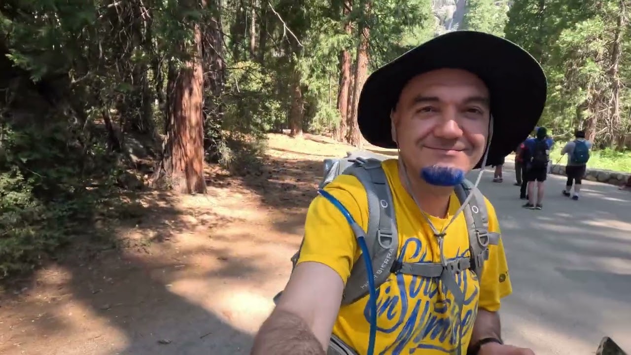 Yosemite Valley: купання під водоспадом у липні