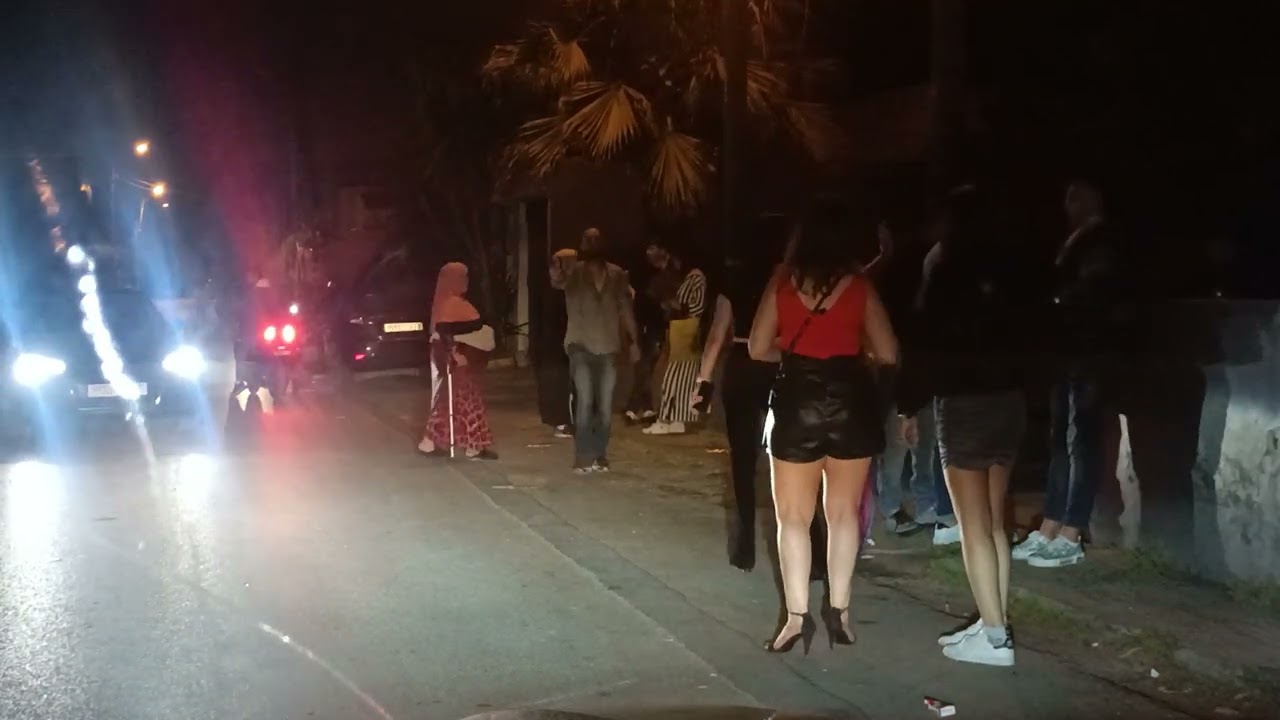 ليل عين الدئاب .... خمر ودعارة وعربدة