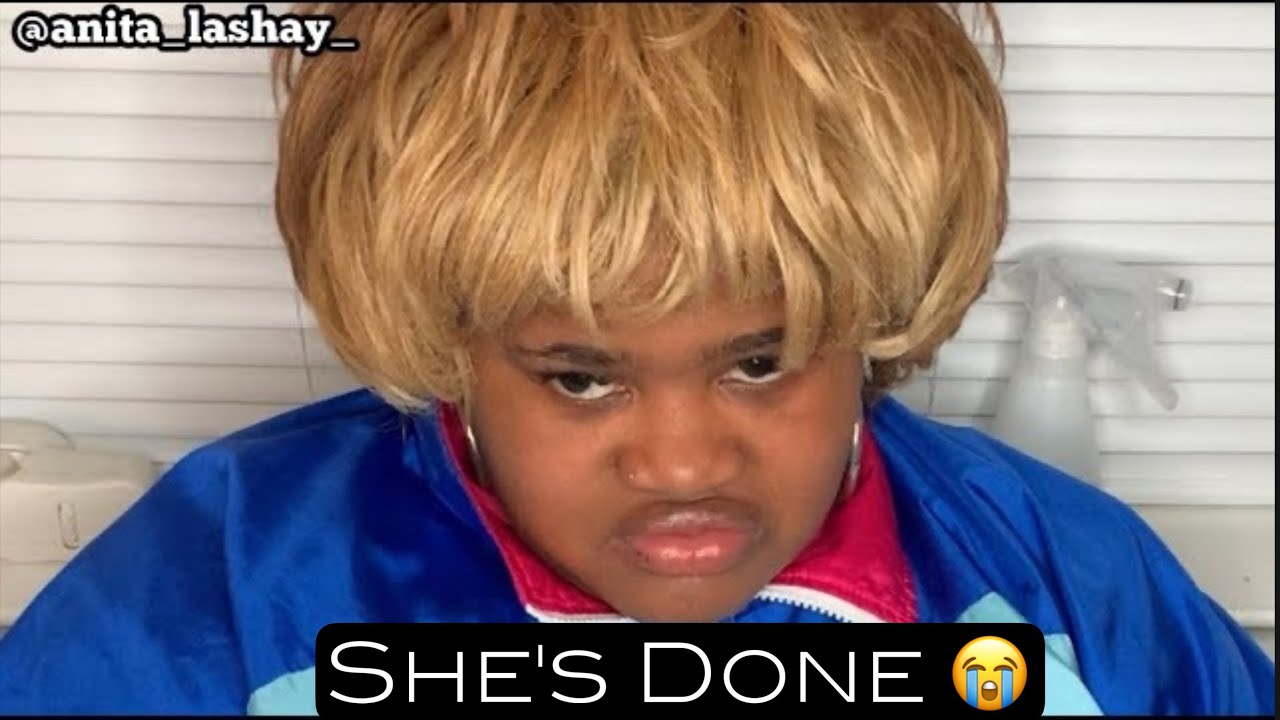Roseanne is DONE so she calls Auntie for help