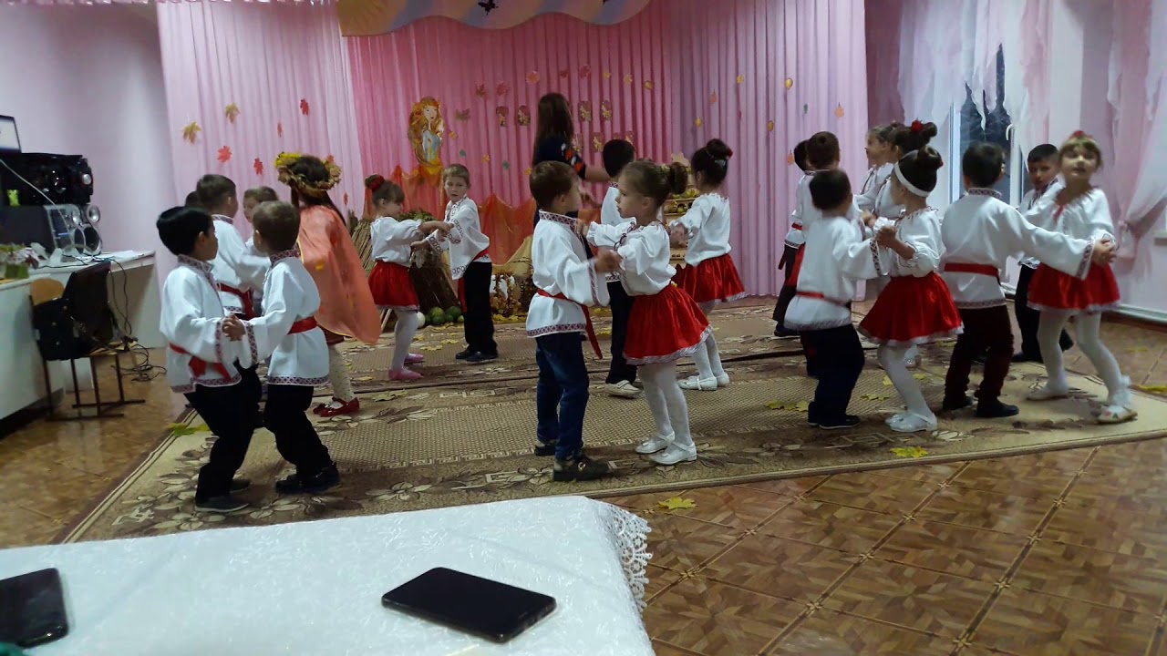 Valsul toamnei