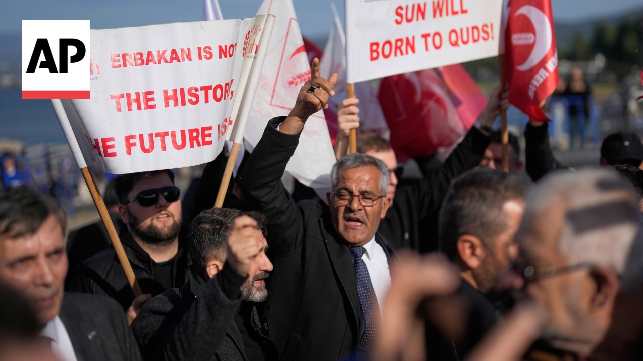 Turkish Islamic party protest Pope Leo XIV's visit to Iznik, Turkey