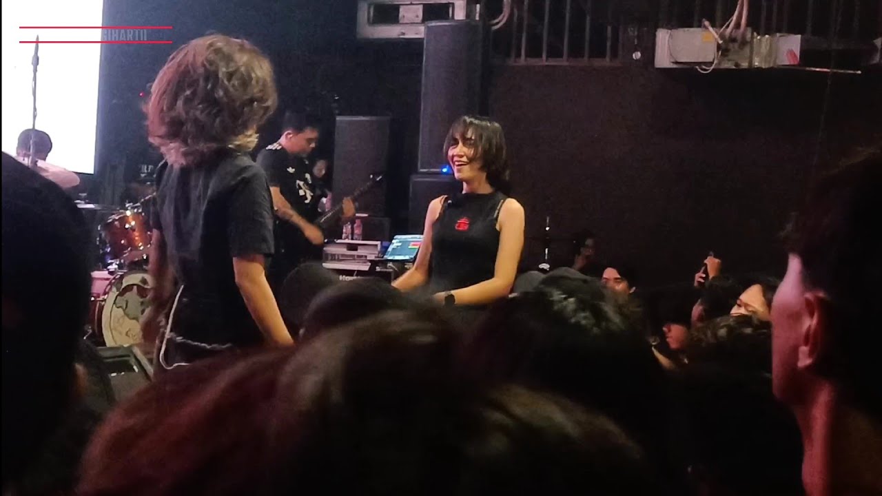 Knuckle Bones Ft Mustika Kamal - Tiga Titik Hitam Live At Rock Aroma Tour Jogjakarta