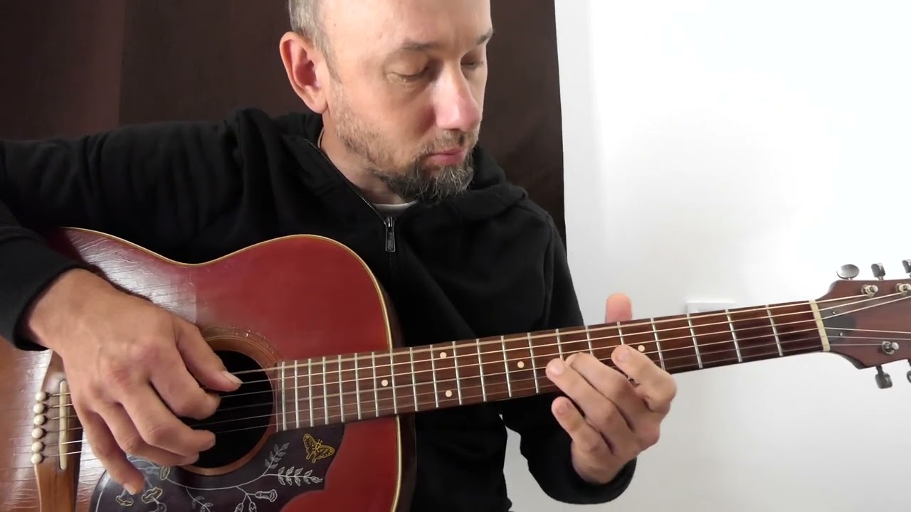 A Vidrócki híres nyája (Hungarian folk song on a random guitar I found on the wall)