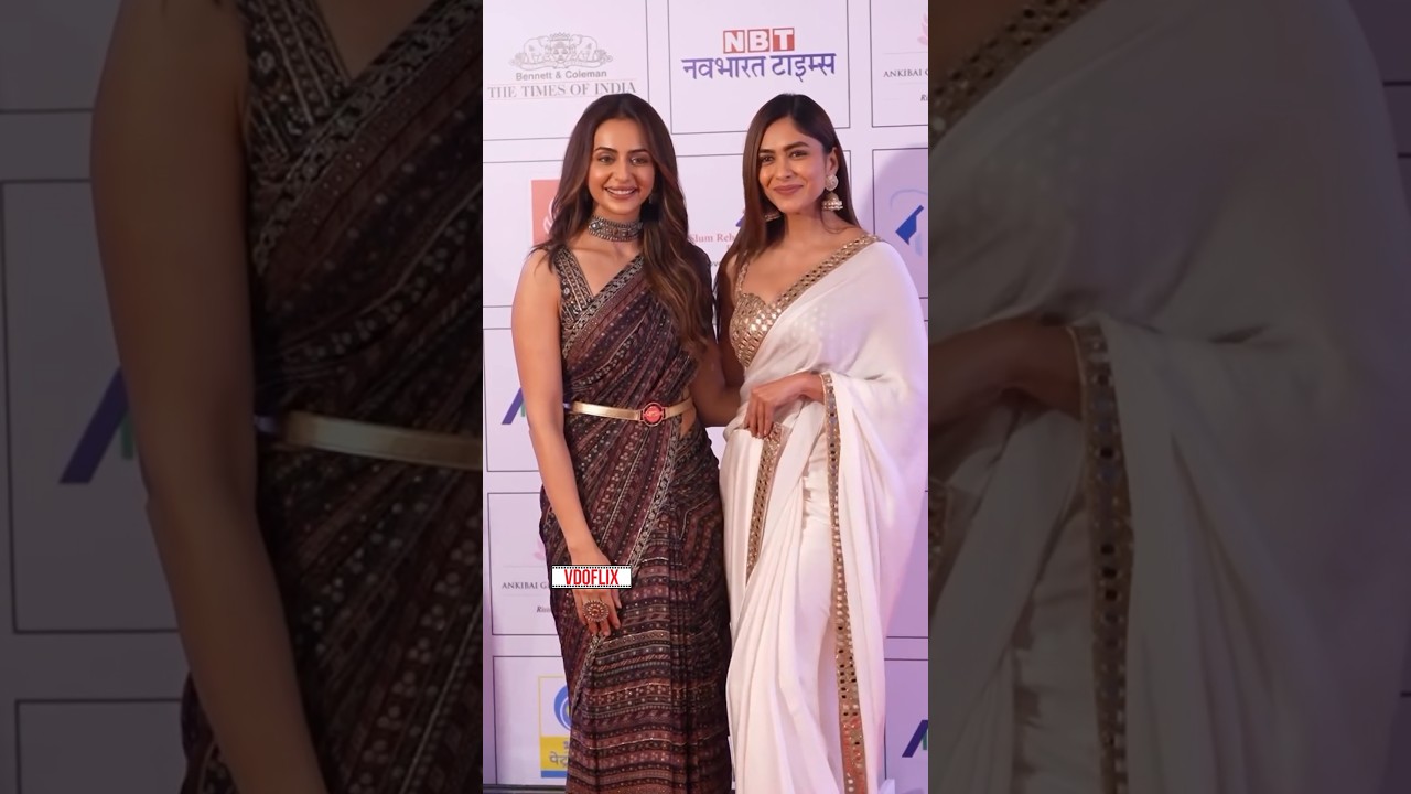💫 Mrunal & Rakul light up the moment ❤️🦋😍