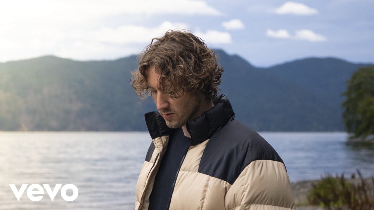Dean Lewis - Enjoy It While It Lasts (Official Video)