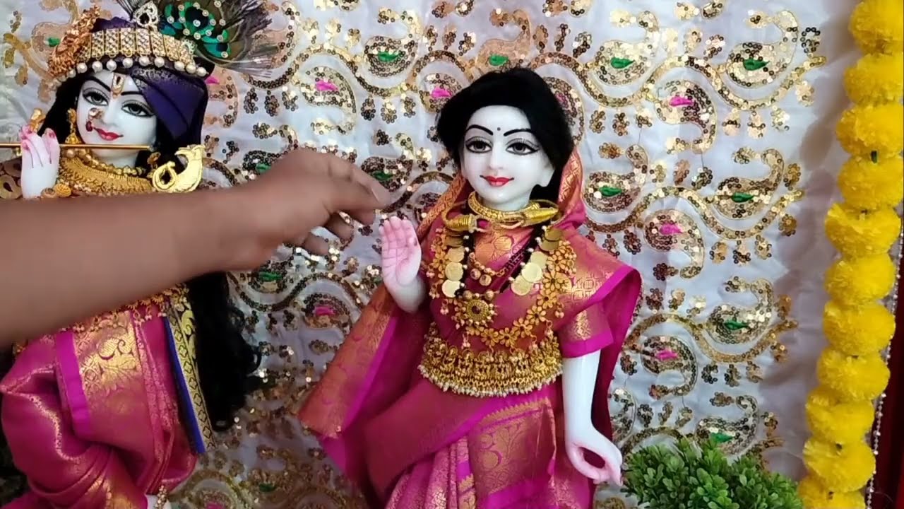 Radha Rani ka maharashtian shringar । How to wear nauwari to radha rani
