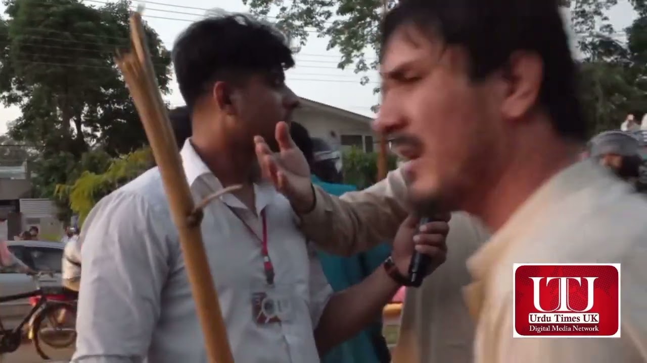 Pti workers attack on Pakistan Army in lahore