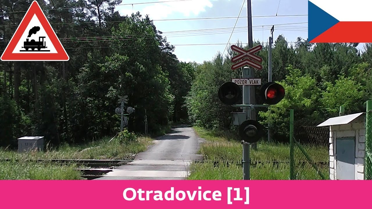 Železniční přejezd Otradovice [1] - 21.6.2013